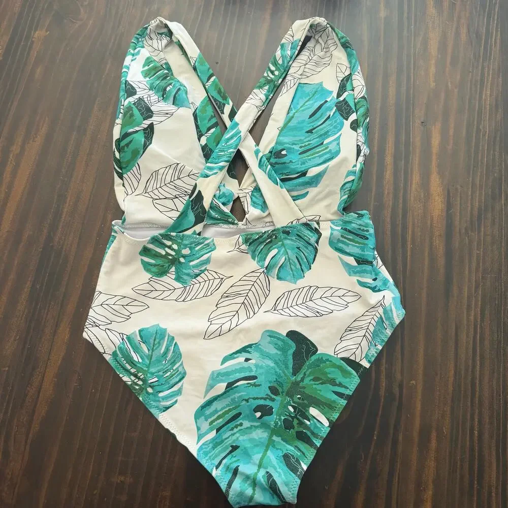 CupShe Palm Leaf One Piece Strappy Swimsuit Size M